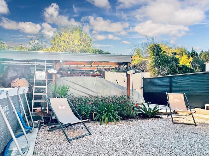 Maison - 200 m² - 7 pièces