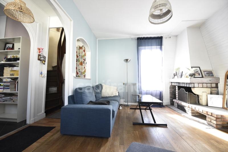 Maison - 90 m² - 4 pièces