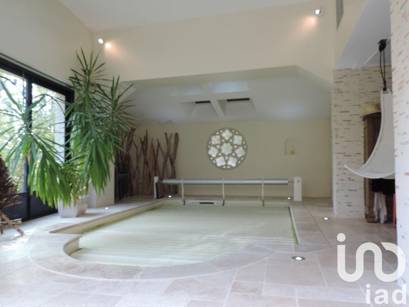 Maison - 206 m² - 7 pièces