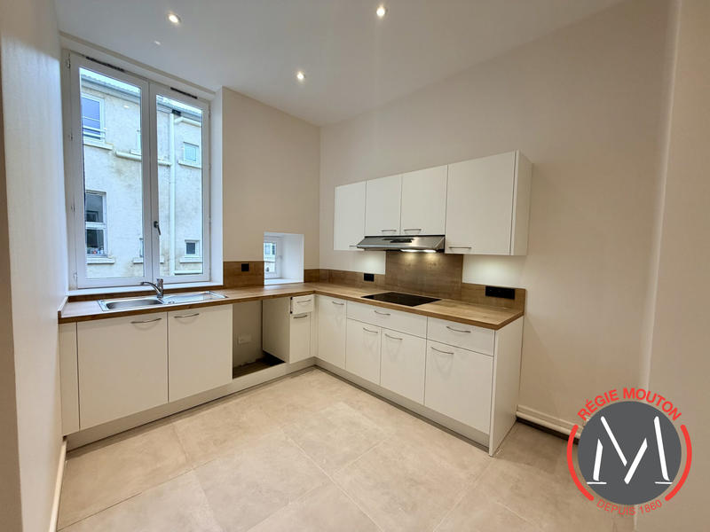 Appartement - 96 m² - 3 pièces