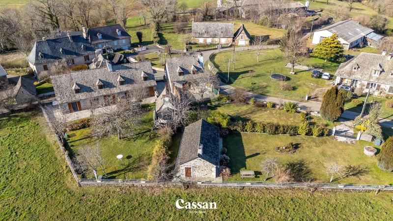 Maison - 290 m² - 14 pièces