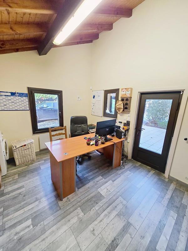 Maison - 160 m² - 9 pièces