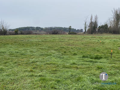 Terrain - 700 m²