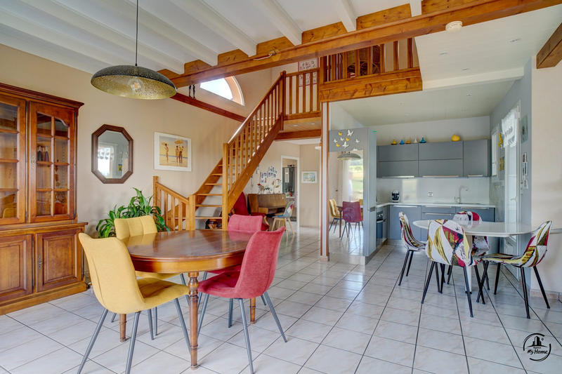 Maison - 130 m² - 6 pièces