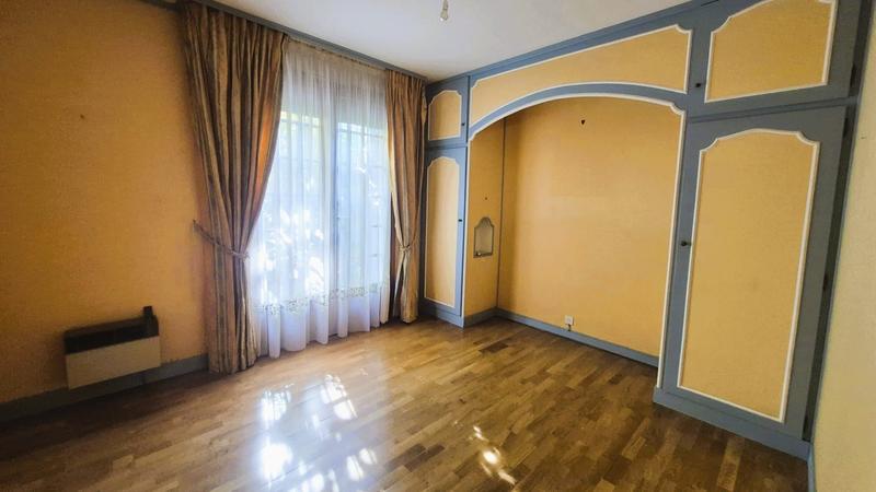 Maison - 143 m² - 7 pièces