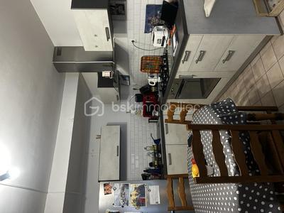 Maison de ville - 90 m² - 4 pièces