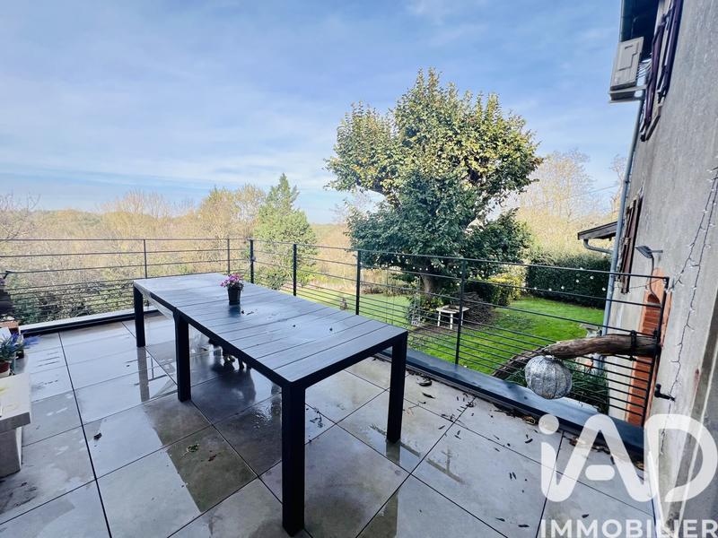 Maison de village - 100 m² - 5 pièces