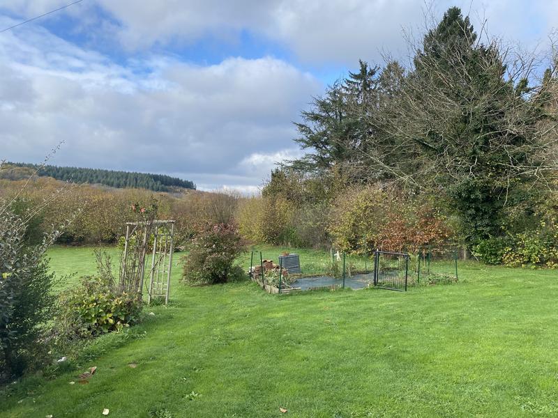 Maison traditionnelle - 220 m² - 10 pièces