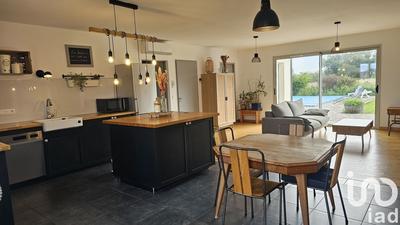 Maison - 100 m² - 4 pièces