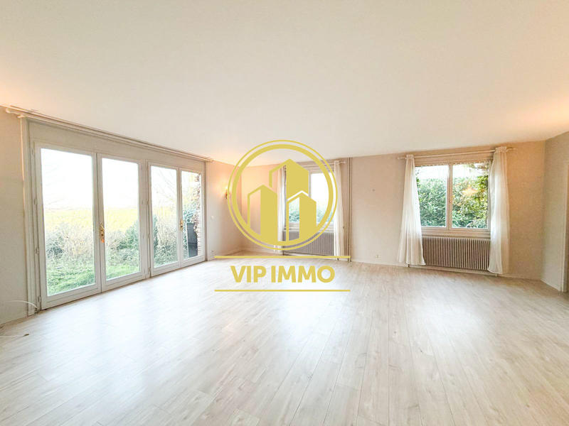 Maison - 204 m² - 10 pièces