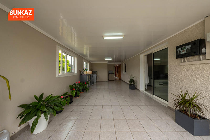 Maison - 141 m² - 6 pièces