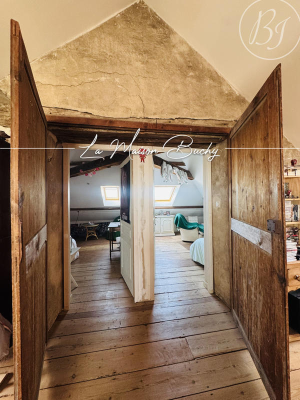 Maison - 295 m² - 11 pièces