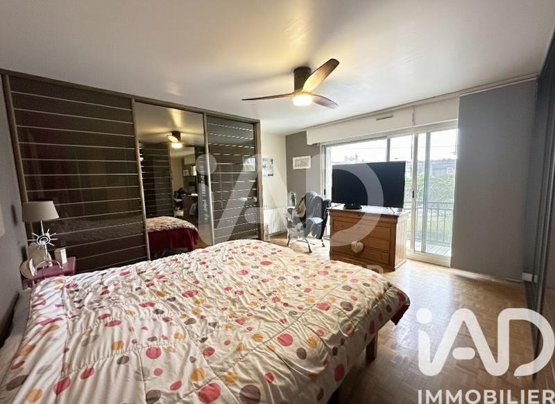 Maison - 210 m² - 7 pièces