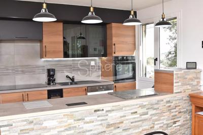 Villa - 80 m² - 4 pièces