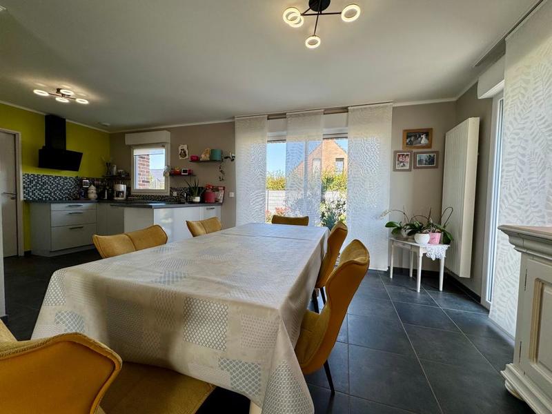Maison - 85 m² - 3 pièces