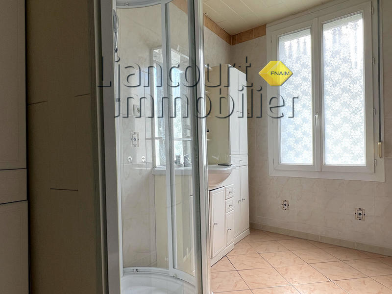 Maison - 98 m² - 5 pièces