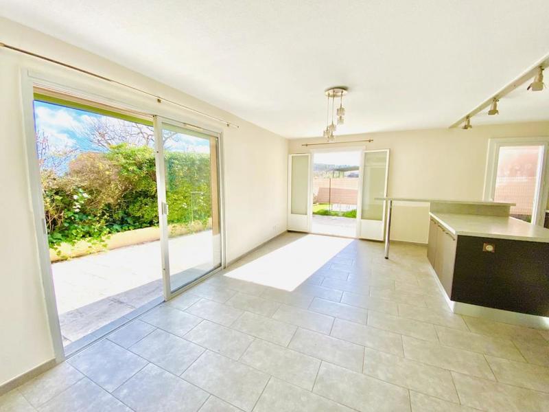 Appartement - 85 m² - 4 pièces