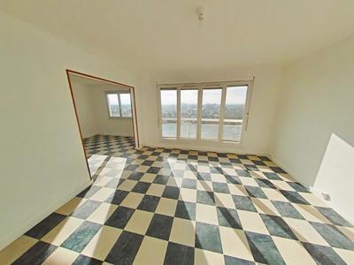 Appartement - 79 m² - 4 pièces