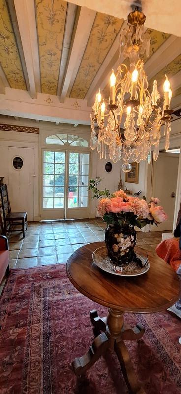 Maison - 347 m² - 1 pièce