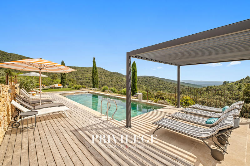 Bastide - 400 m² - 16 pièces