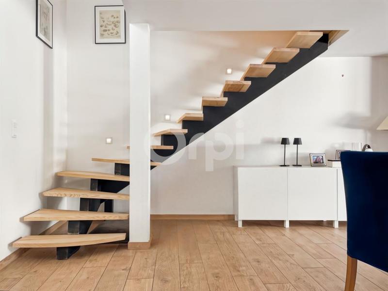 Propriété - 276 m² - 10 pièces