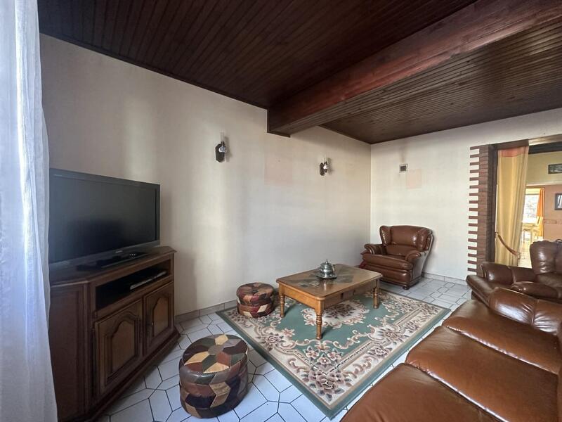 Maison - 143 m² - 7 pièces