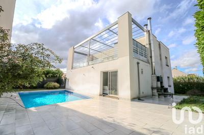 Maison - 148 m² - 6 pièces