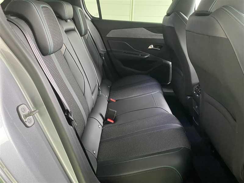 Peugeot 308 1.5 BlueHDI 130 Eat8 Allure