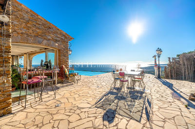 Villa - 350 m² - 6 pièces