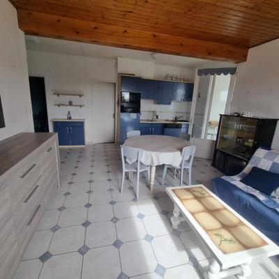 Maison - 92 m² - 7 pièces