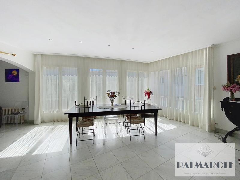 Maison de ville - 228 m² - 6 pièces