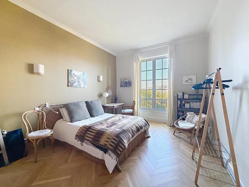 Appartement - 139 m² - 4 pièces