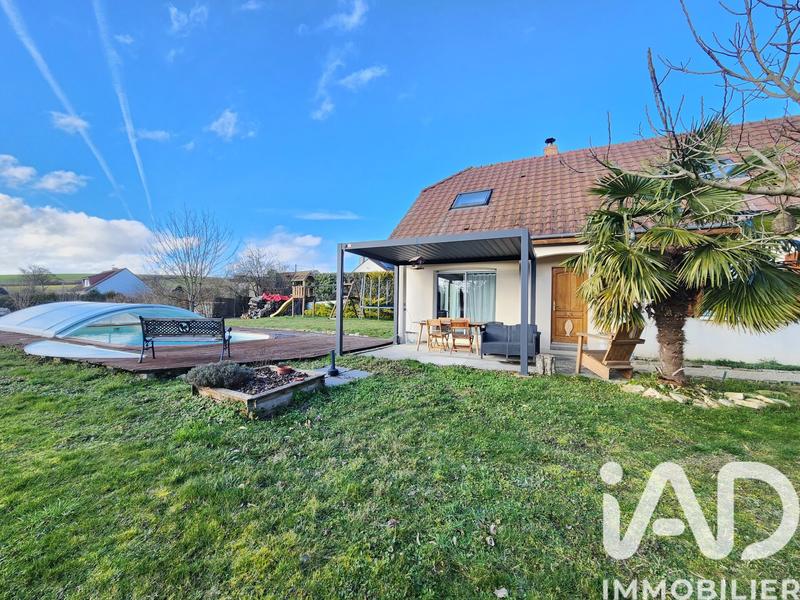 Maison - 159 m² - 7 pièces