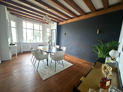 Maison - 185 m² - 6 pièces