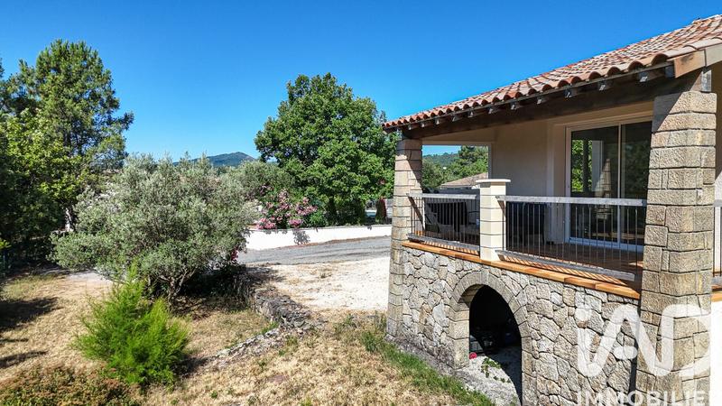 Maison - 136 m² - 5 pièces