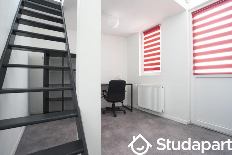 Chambre - 9 m² - 1 pièce