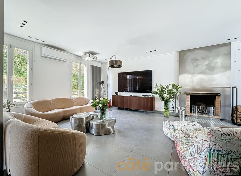 Maison - 191 m² - 6 pièces