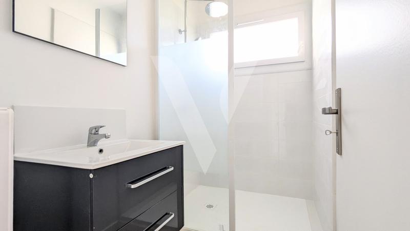 Appartement - 81 m² - 5 pièces