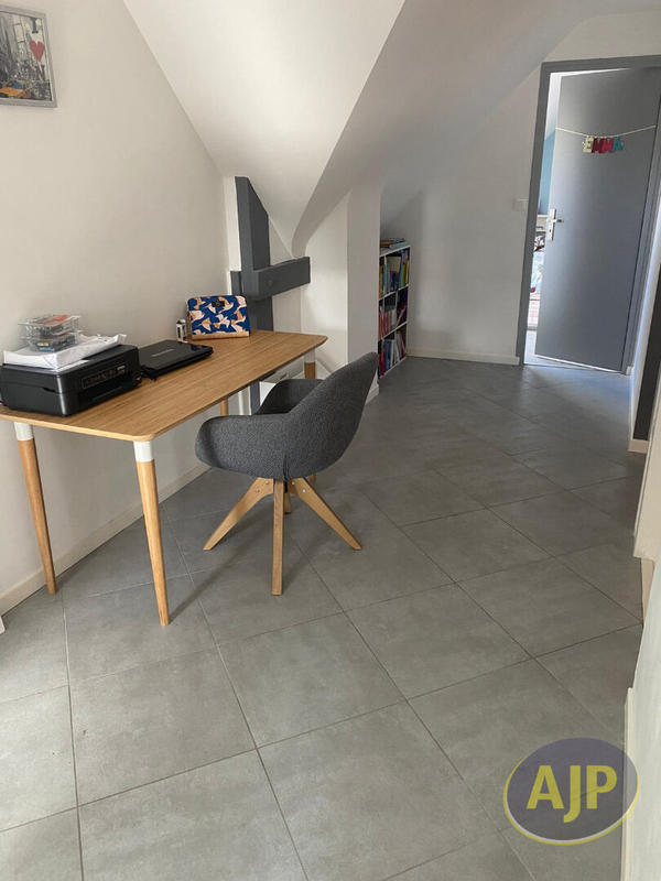 Maison - 122 m² - 4 pièces