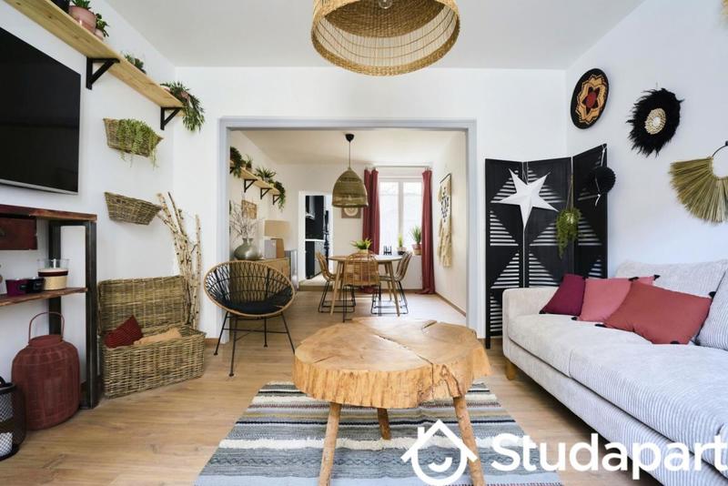 Chambre - 10 m² - 1 pièce