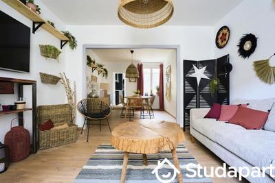 Chambre - 10 m² - 1 pièce