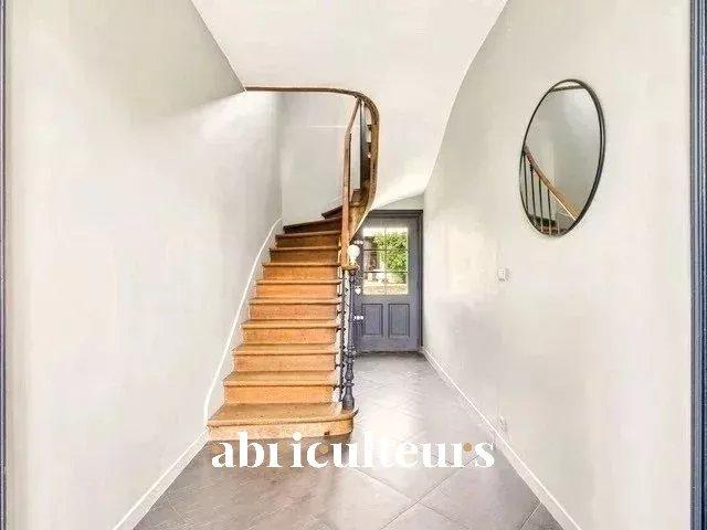 Maison - 152 m² - 7 pièces