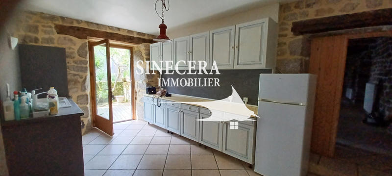 Maison - 240 m² - 7 pièces