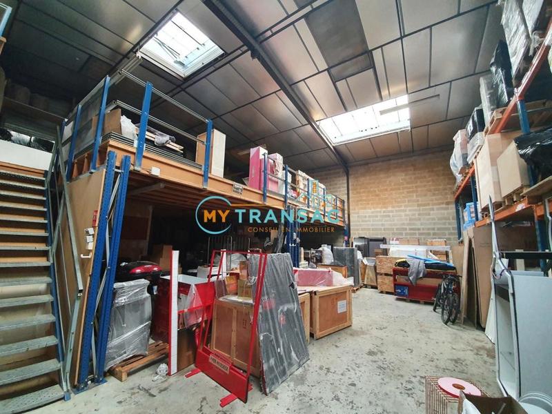 Local d'activité / Entrepôt - 580 m²