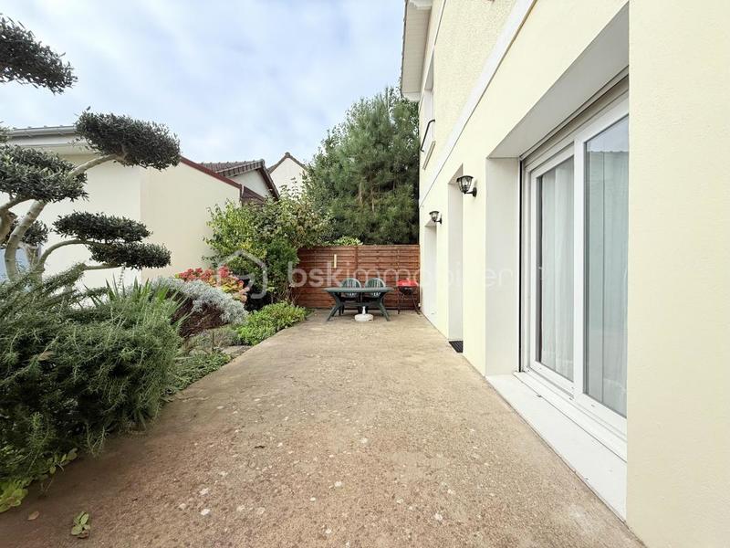 Maison - 108 m² - 6 pièces