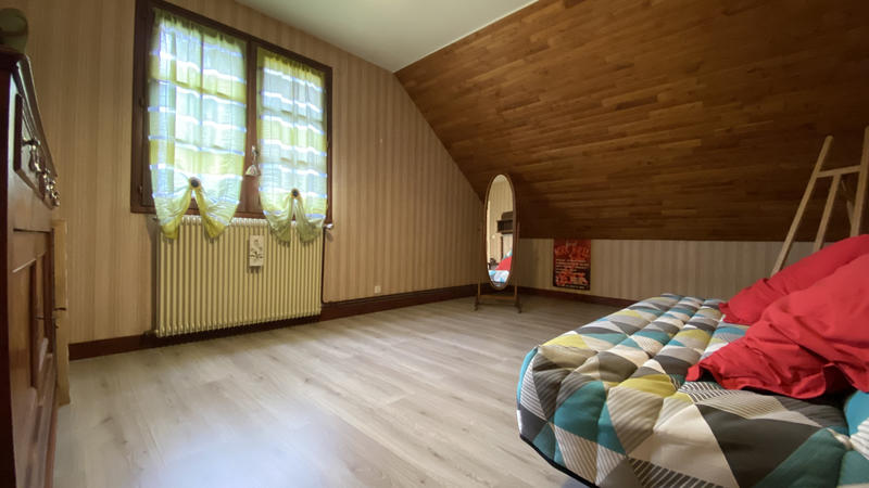 Maison - 141 m² - 7 pièces