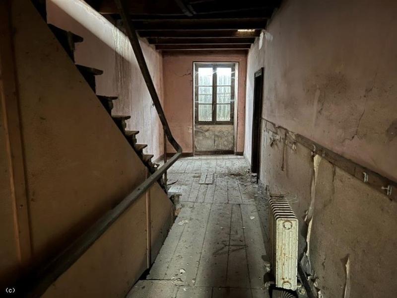 Maison - 250 m² - 10 pièces