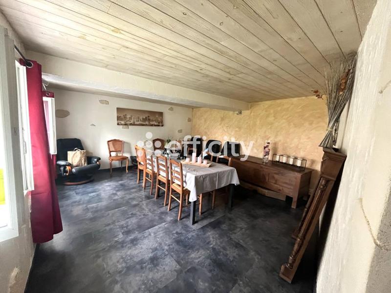 Maison - 135 m² - 5 pièces