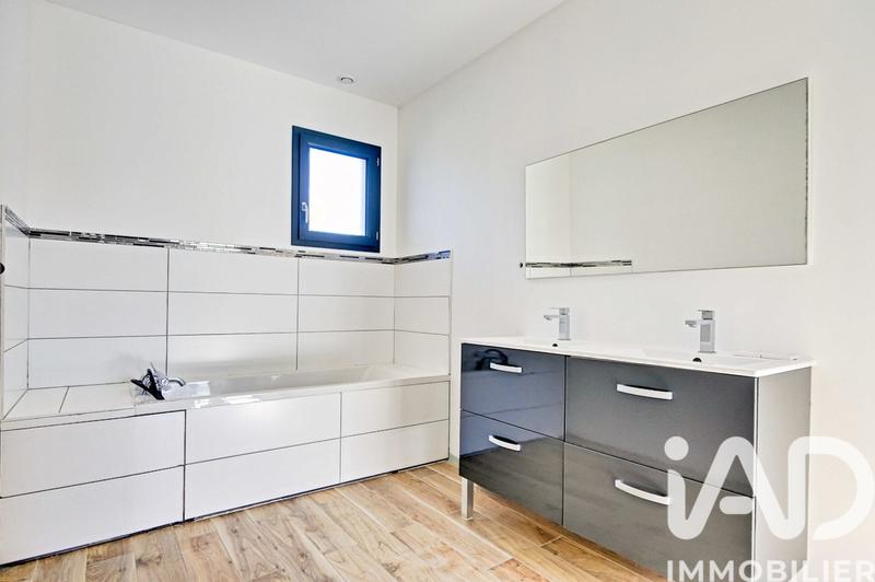 Maison - 142 m² - 5 pièces