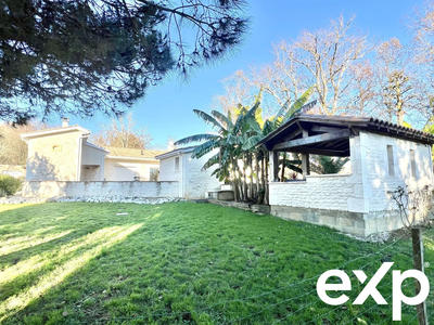 Maison - 240 m² - 8 pièces